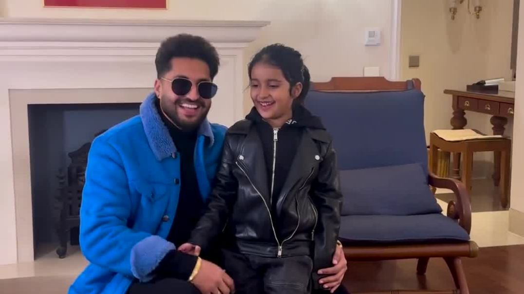 Jassi gill with lovely daughter